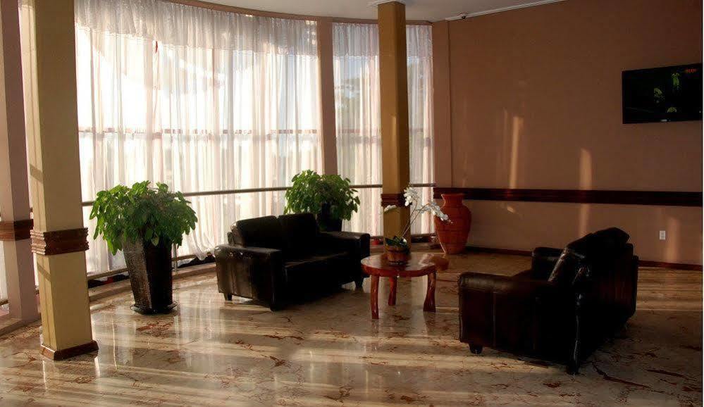 Hotel Elegance Nv Парамарибо Екстериор снимка