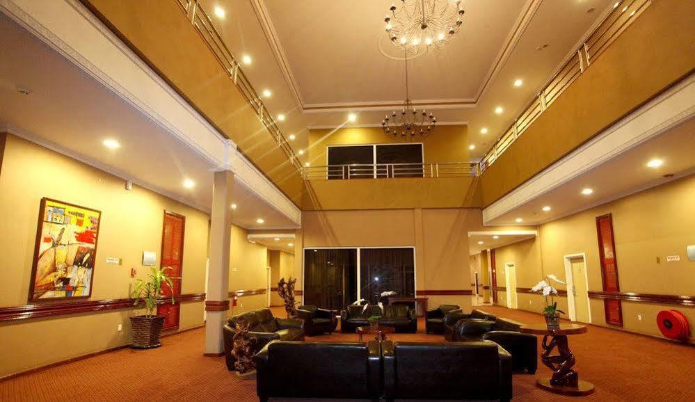 Hotel Elegance Nv Парамарибо Екстериор снимка